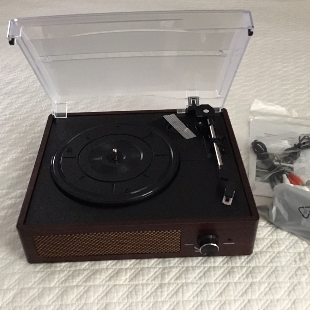 Classic Brown Turntable with Clear Lid